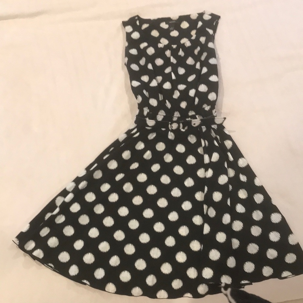 Fun polka dot dress.  Go ahead…twirl around it:)